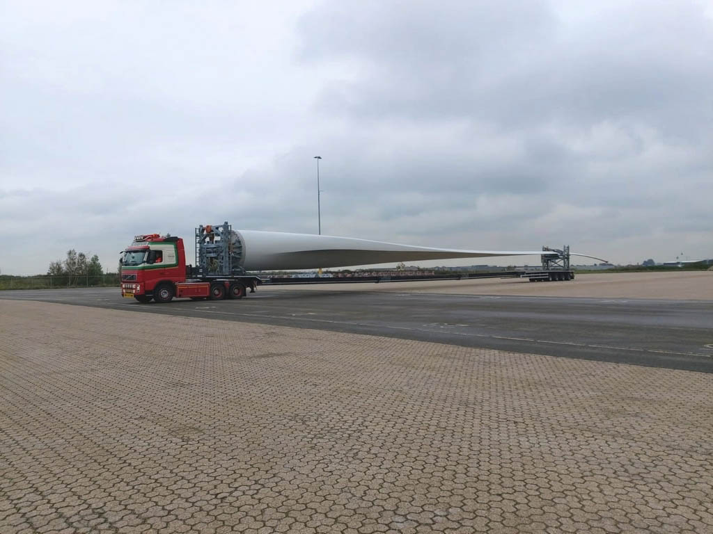 Broshuis 4AOU-58-3-15 Wing Carrier Nr. E9533-11
