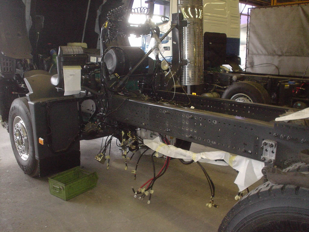 Volvo – Terberg-4