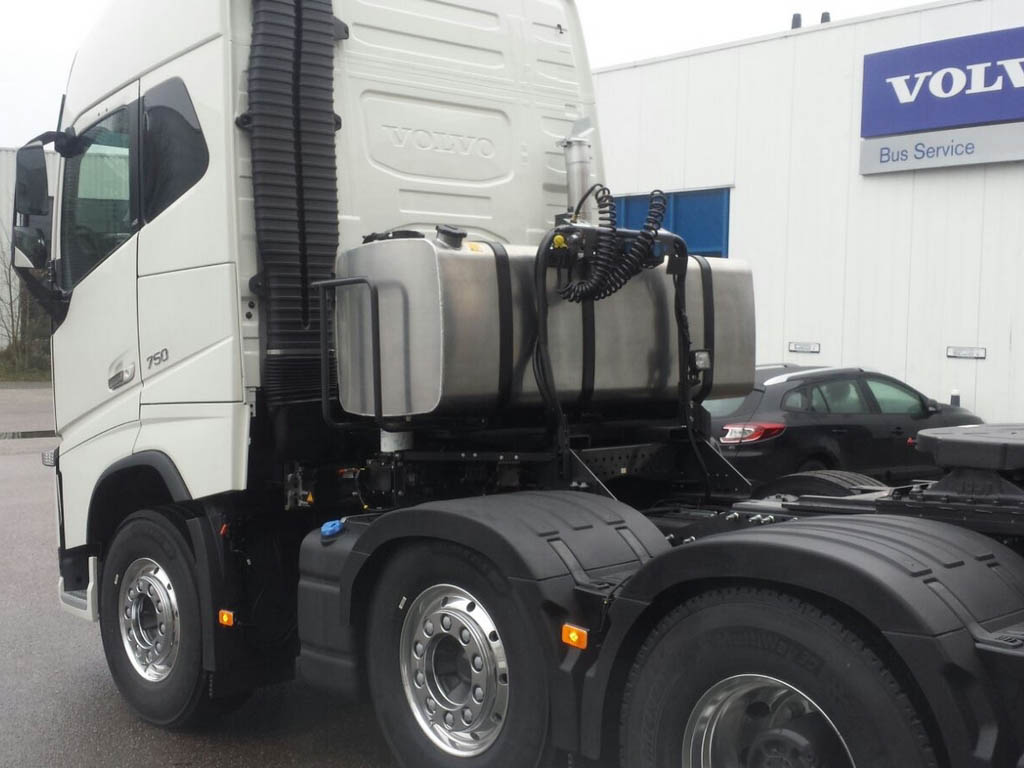 Volvo FH16 8×4 750-2